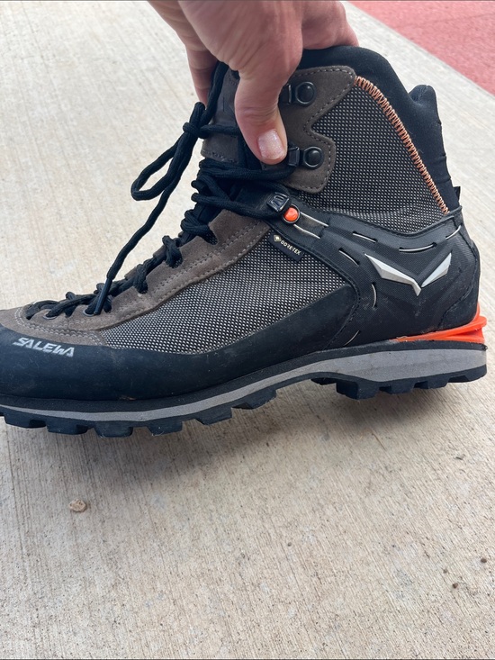 Salewa Crow GTX Mountaineering Boot main image 5